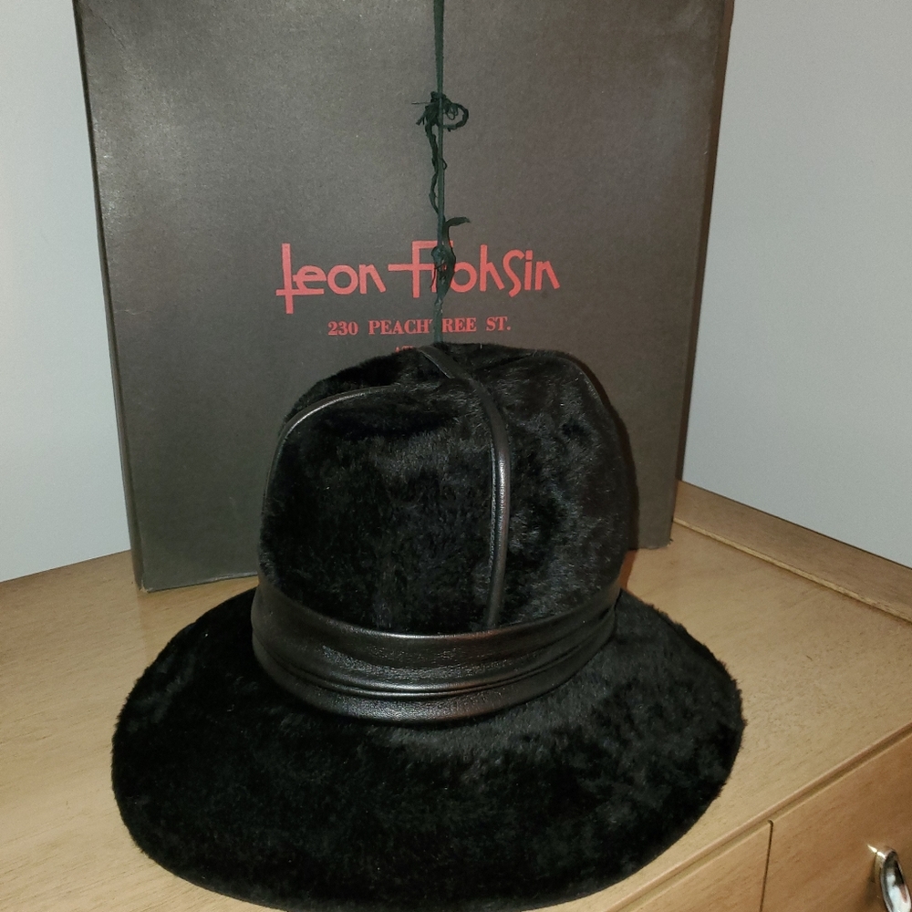 Vintage 1960's Christian Dior Chateaux Hat